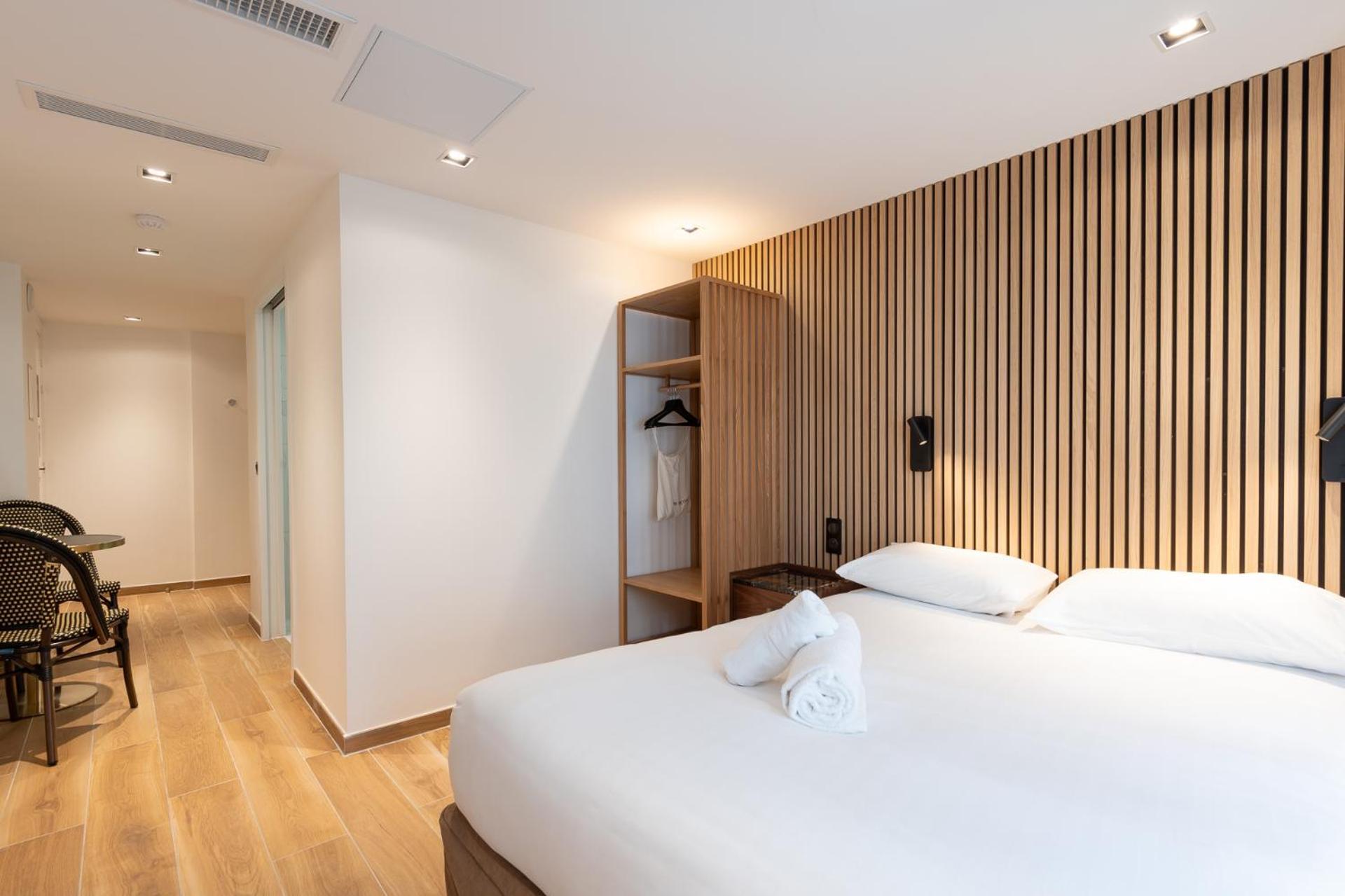 Les Suites Hcr パリ エクステリア 写真