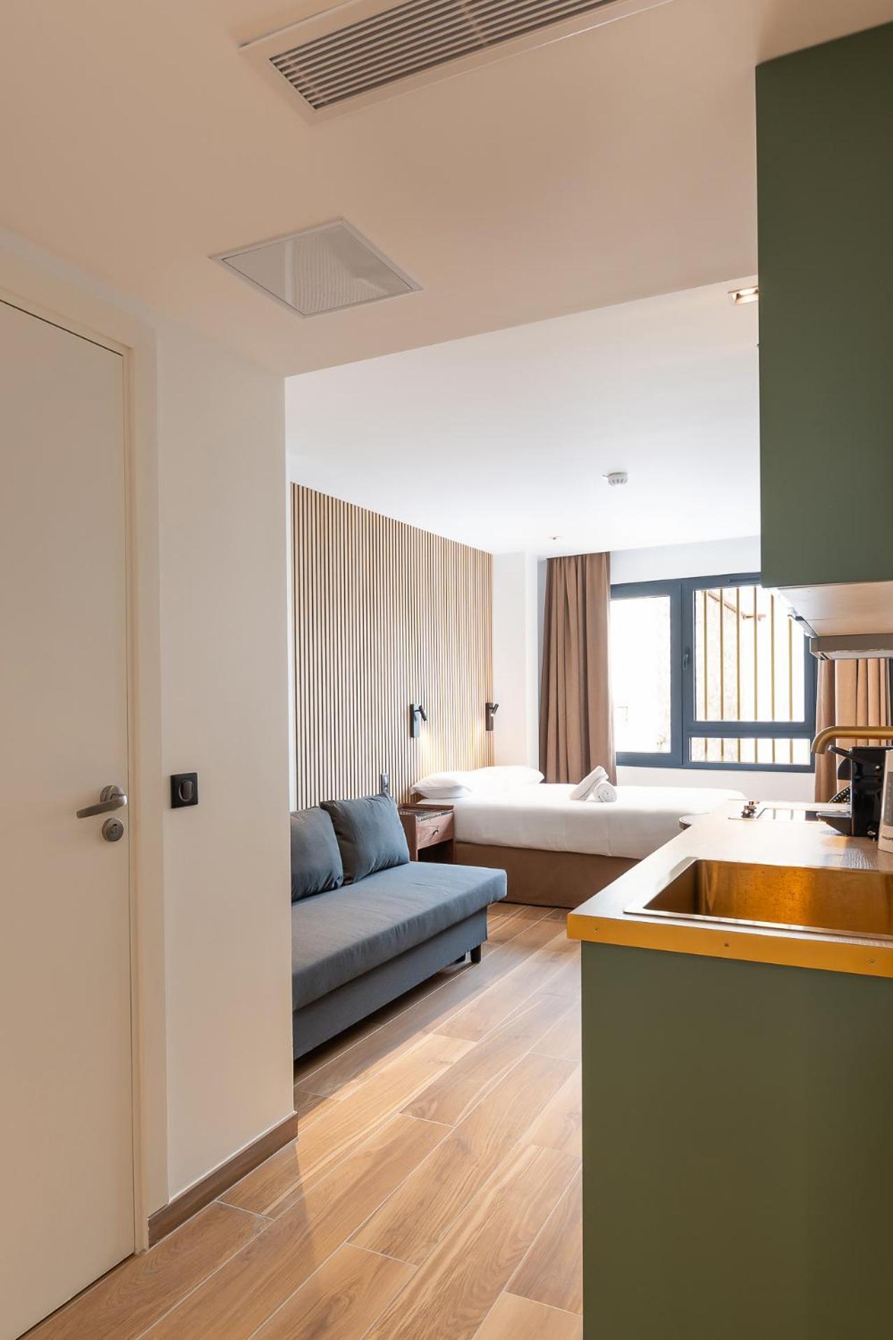Les Suites Hcr パリ エクステリア 写真